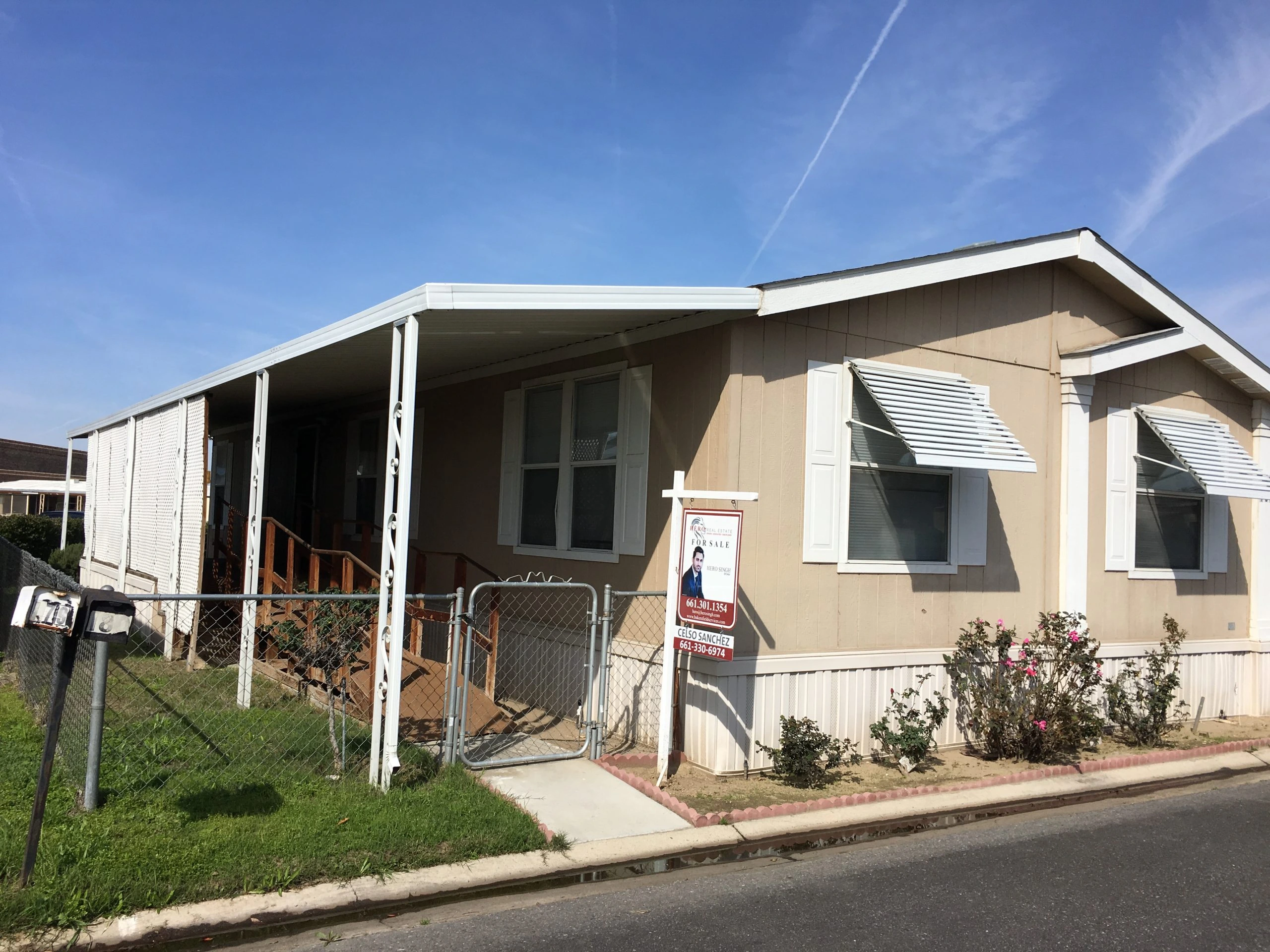 double wide Mobile home with ramp in Smoke Tree Mobile Estates