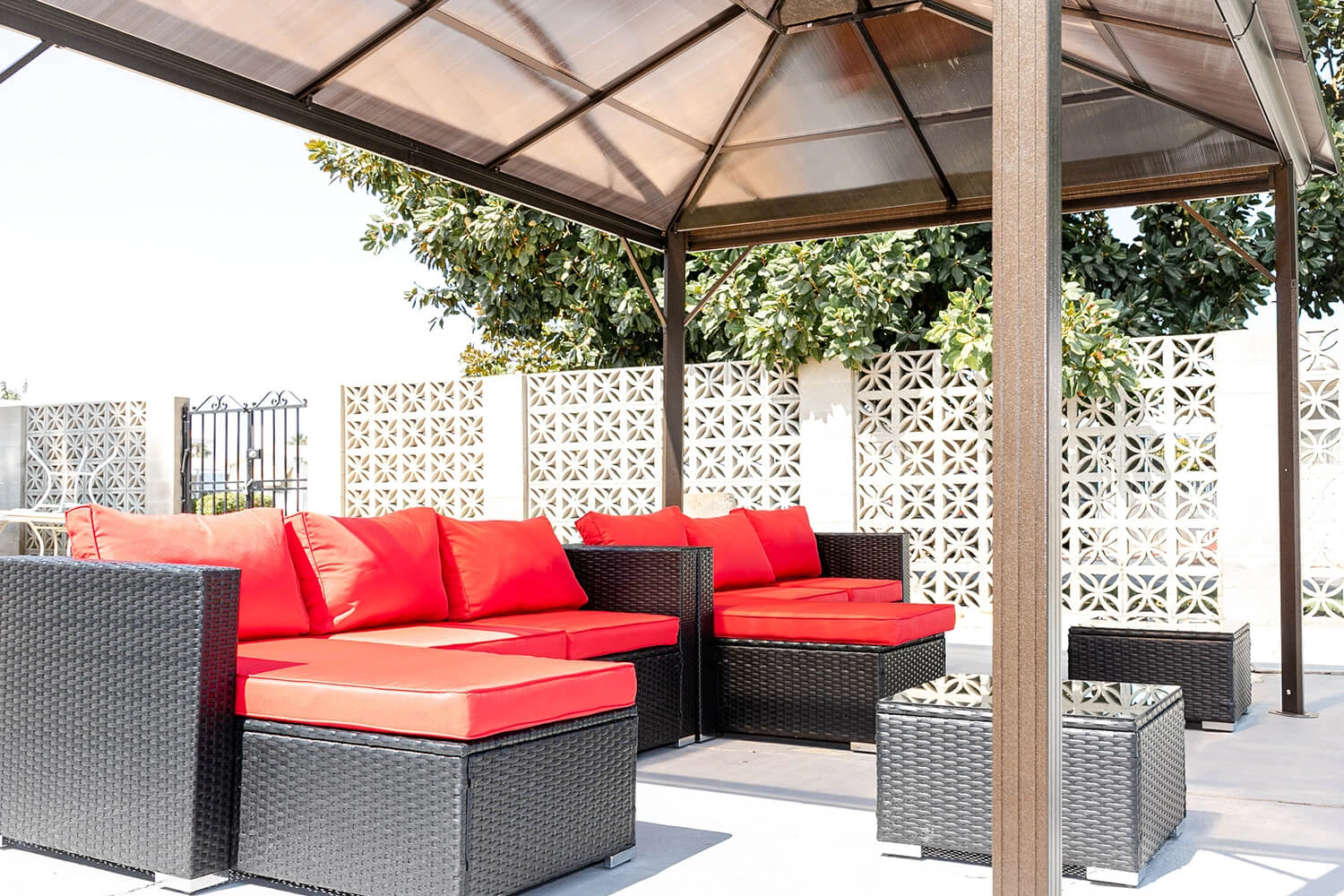 Smoke Tree MHP outdoor community area